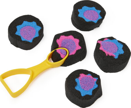 Kinetic Sand Slice N’ Surprise Set with 13.5oz of Black, Pink and Blue Play Sand and 7 Tools, Sensory Toys