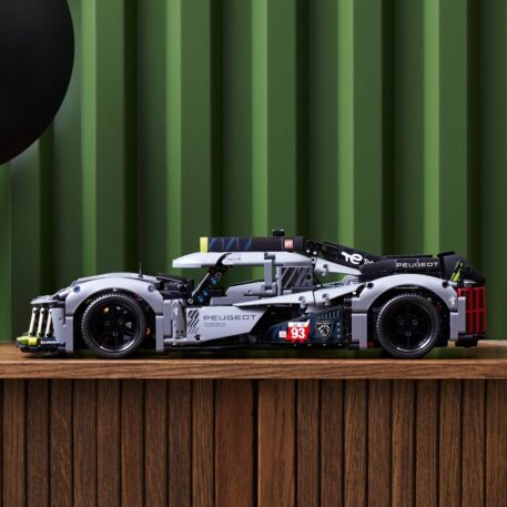 LEGO Technic: PEUGEOT 9X8 24H Le Mans Hybrid Hypercar