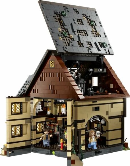 Lego Disney Hocus Pocus: The Sanderson Sisters' Cottage